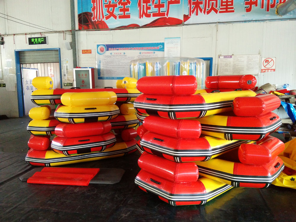武鸣漂流船